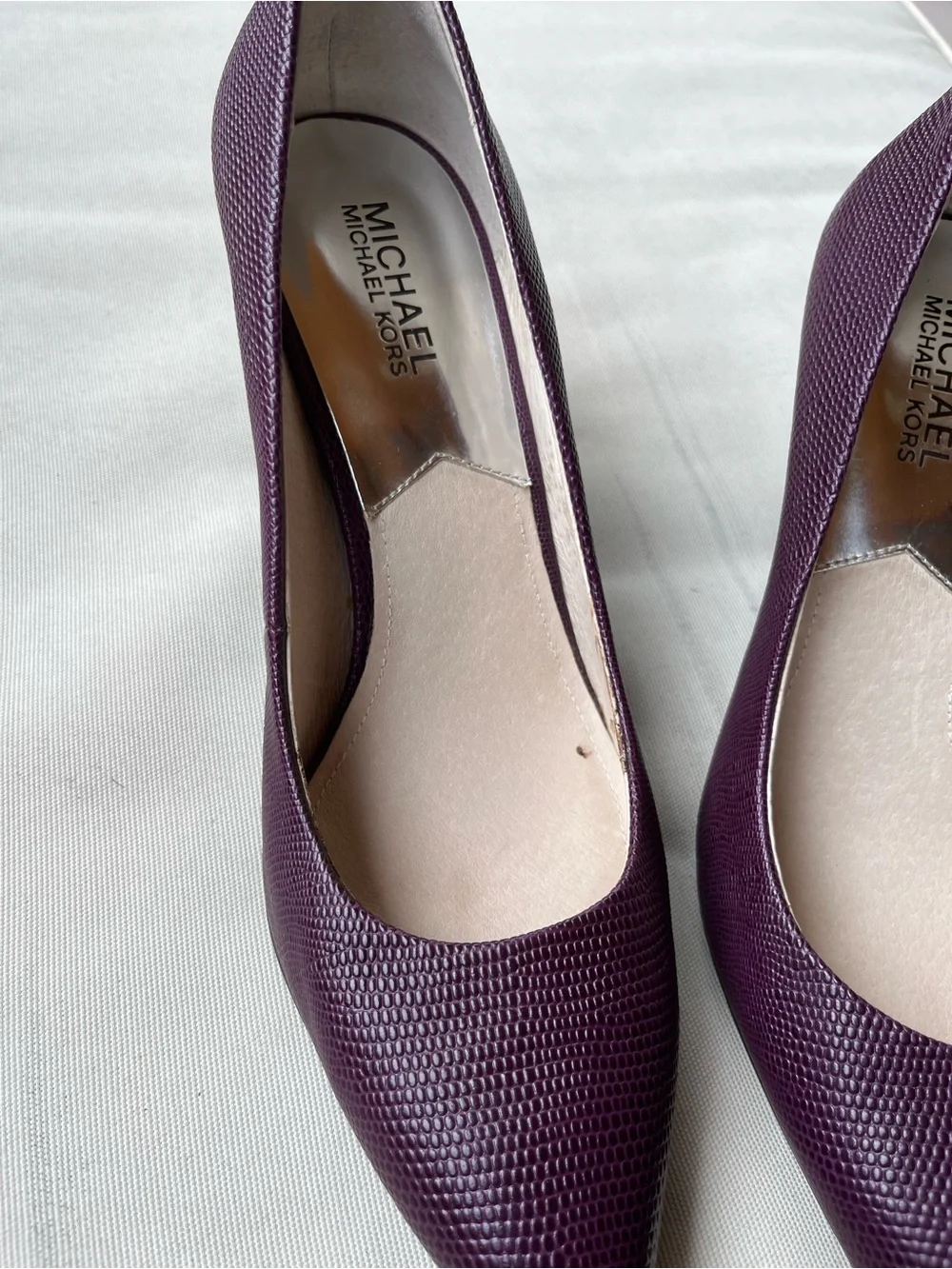 Michael Kors Textured Pointed-Toe Pumps in Plum